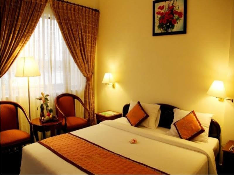 Royal Hotel Vung Tau Esterno foto