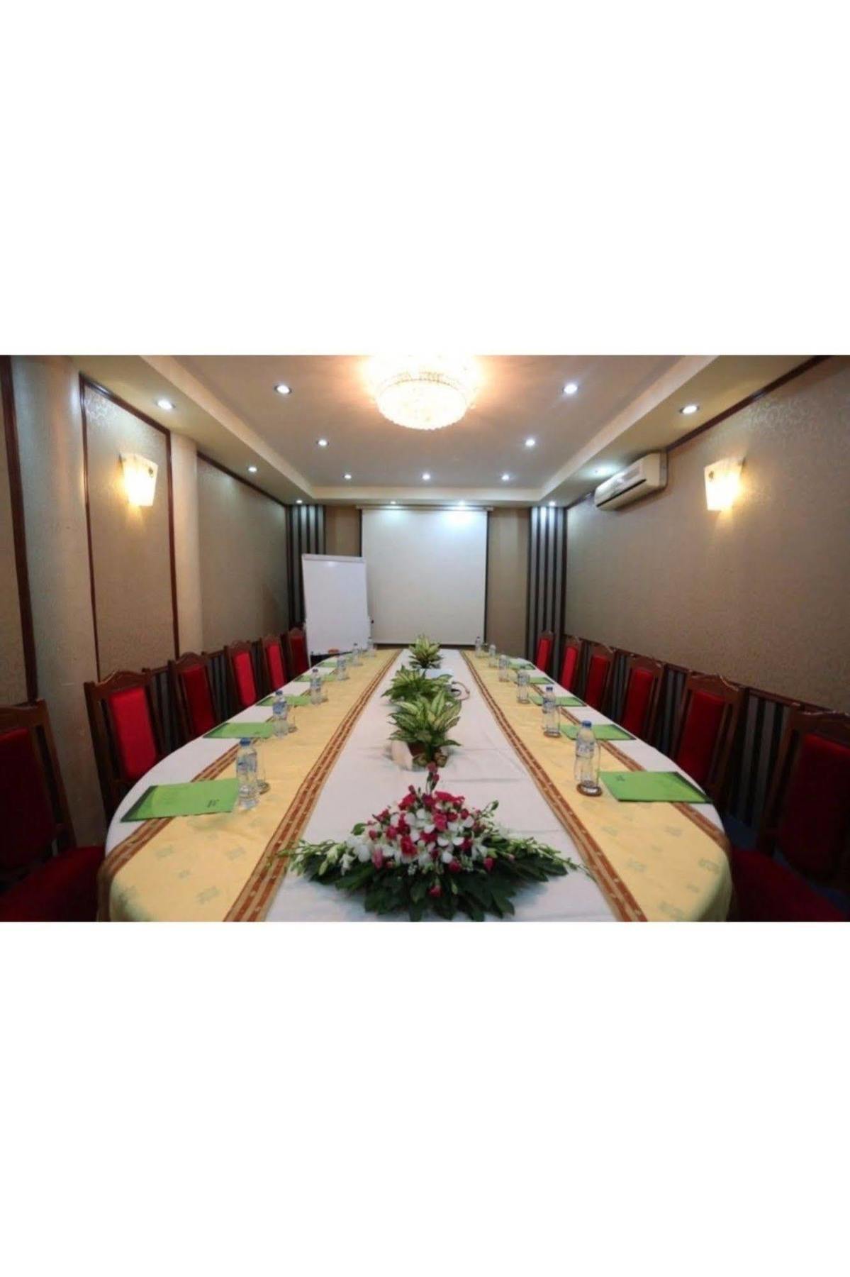 Royal Hotel Vung Tau Esterno foto